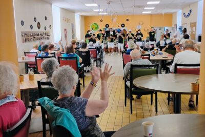 Agrandir l'image 1 sur 2, fenêtre modale