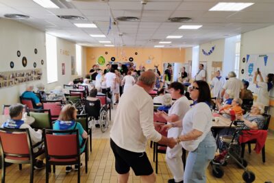 Agrandir l'image 2 sur 2, fenêtre modale